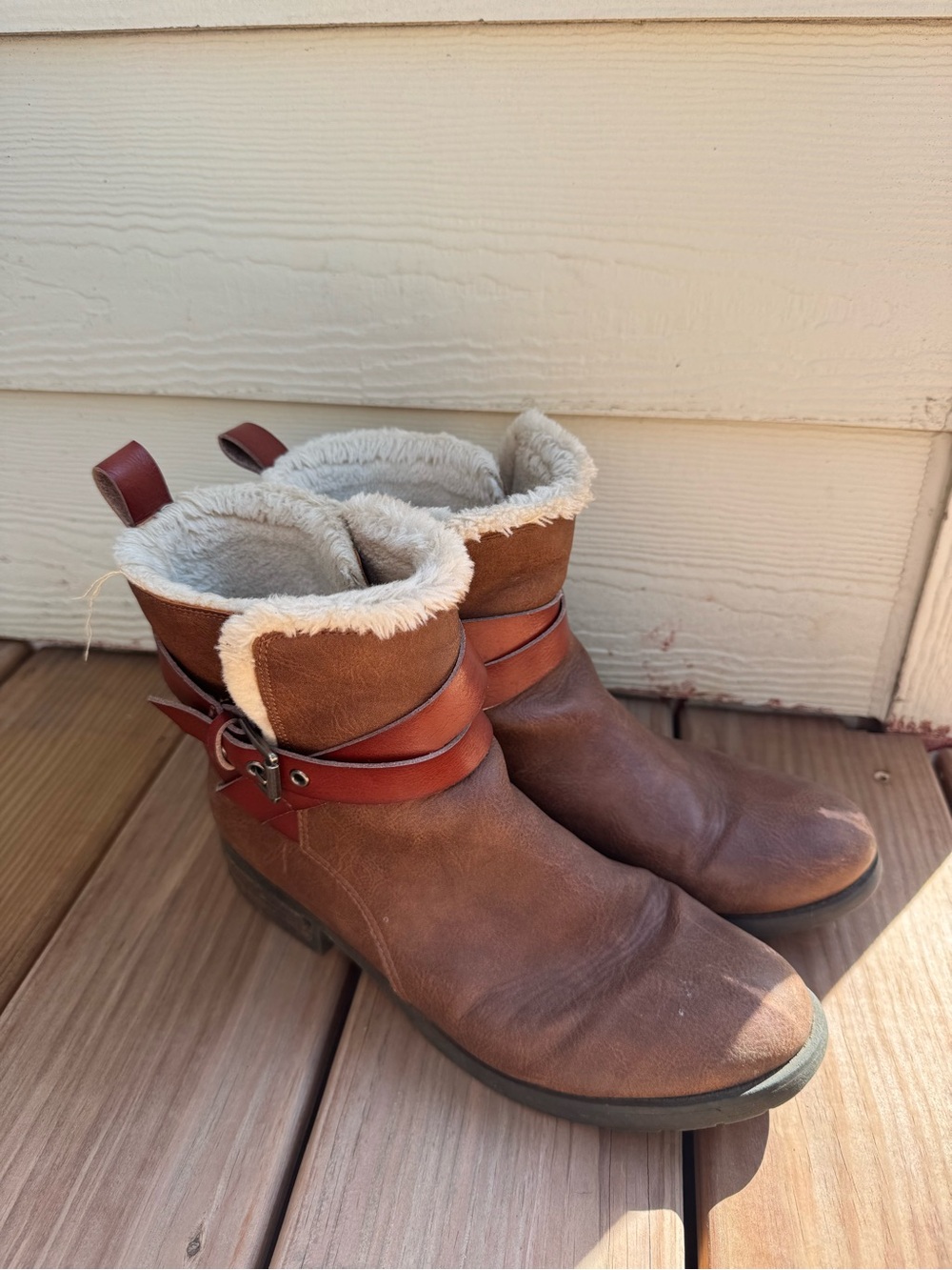 American Eagle Women’s Brown Ankle Boots